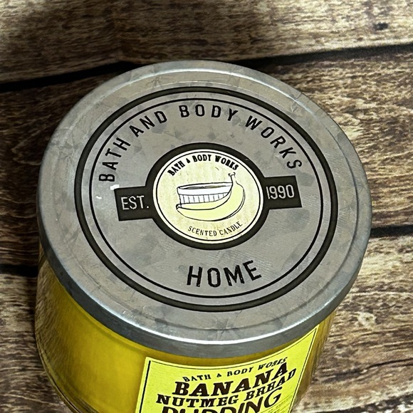 Bath & Body Works: Banana Nutmeg Bread Pudding 3 wick Candle 14.5 oz New! - Picture 2 of 6
